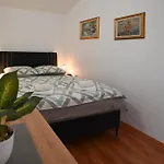 Zminj Apartments * Žminj