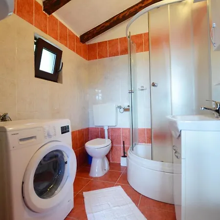 Appartement Zminj Apartments *