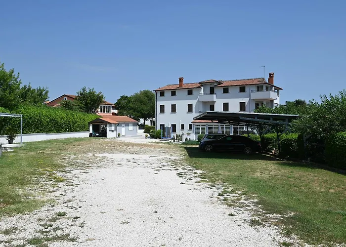 Zminj Apartments Zminj