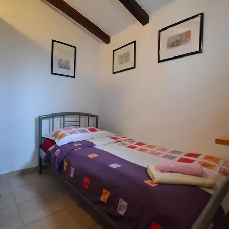 Zminj Apartments