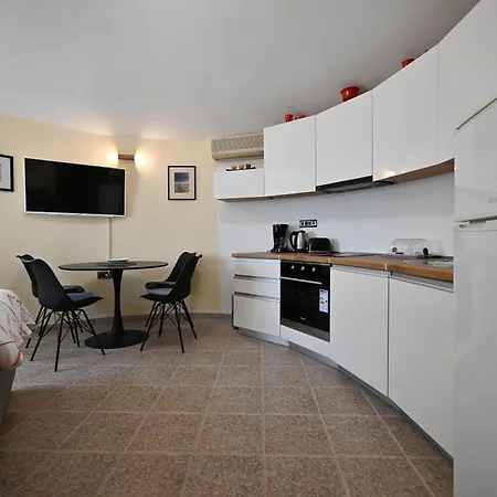 Lägenhet Zminj Apartments *